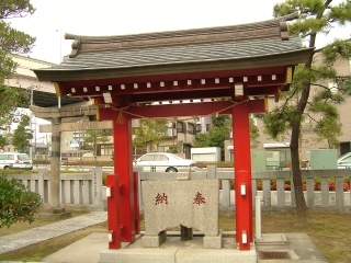 04足立区・神明町：赤稲荷神社.jpg